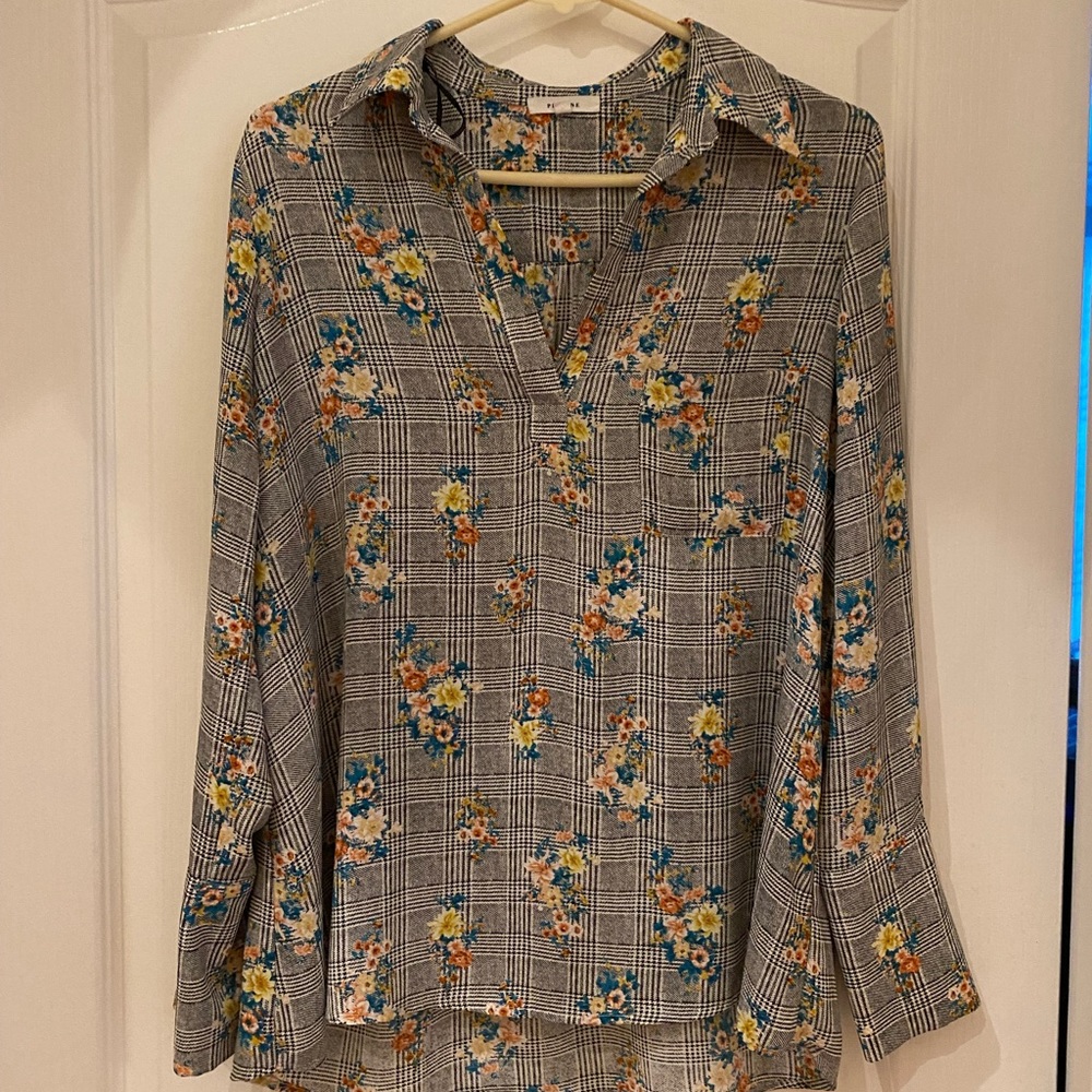 Checkered floral top size S
